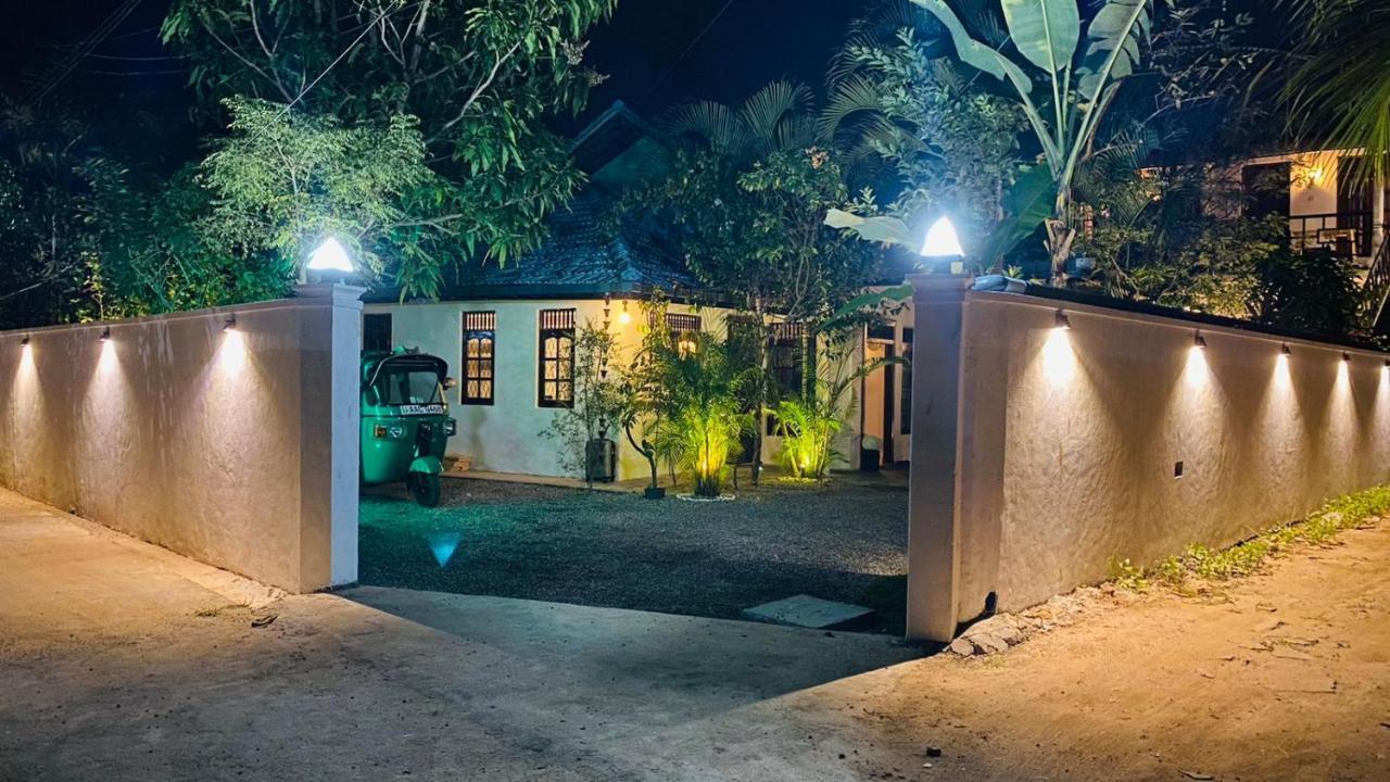 Rituale Guest House - Surf & Yoga Mirissa Ngoại thất bức ảnh