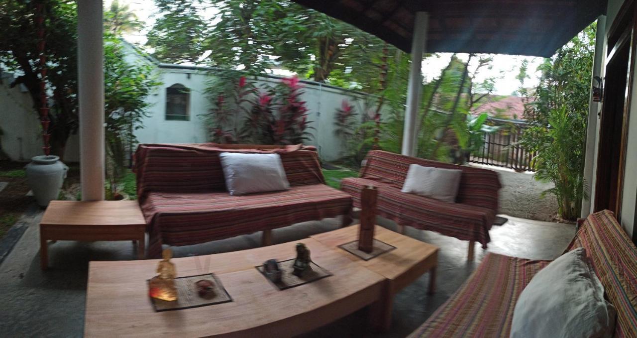 Rituale Guest House - Surf & Yoga Mirissa Ngoại thất bức ảnh