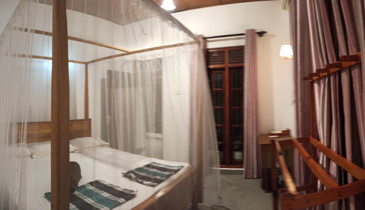 Rituale Guest House - Surf & Yoga Mirissa Ngoại thất bức ảnh