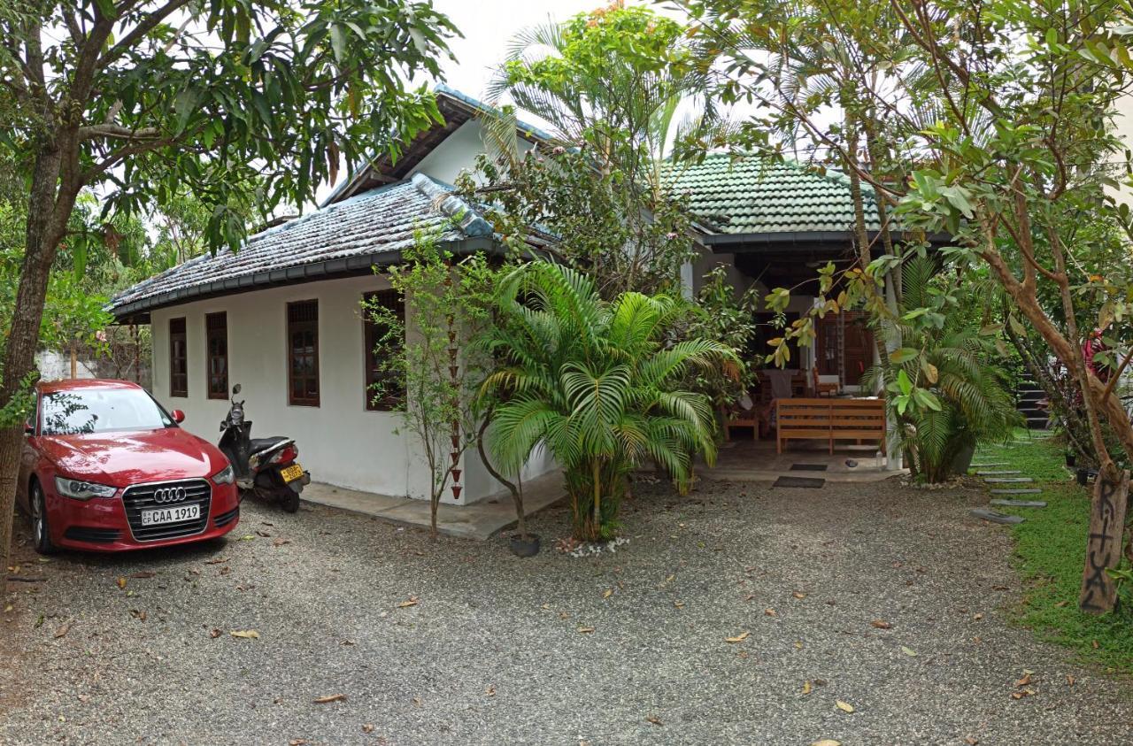 Rituale Guest House - Surf & Yoga Mirissa Ngoại thất bức ảnh
