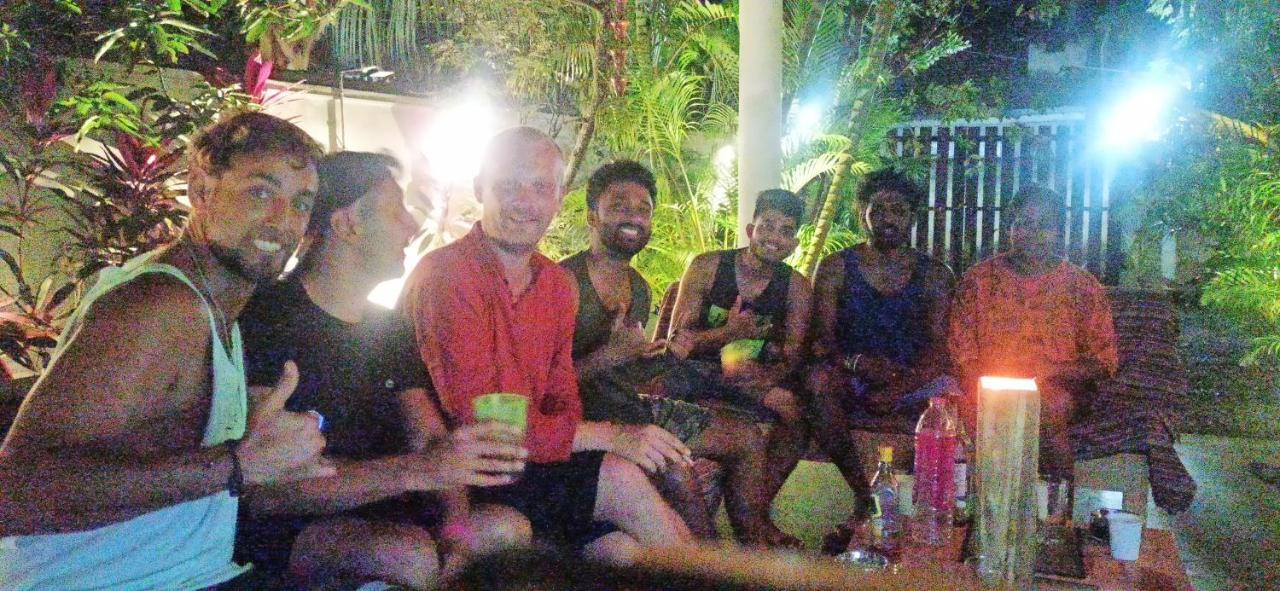 Rituale Guest House - Surf & Yoga Mirissa Ngoại thất bức ảnh